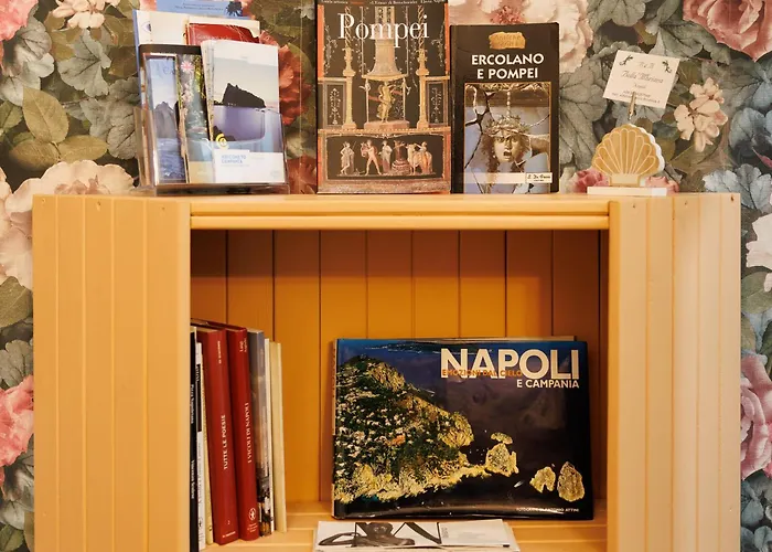 Bella 'MbrianaHotel Napoli